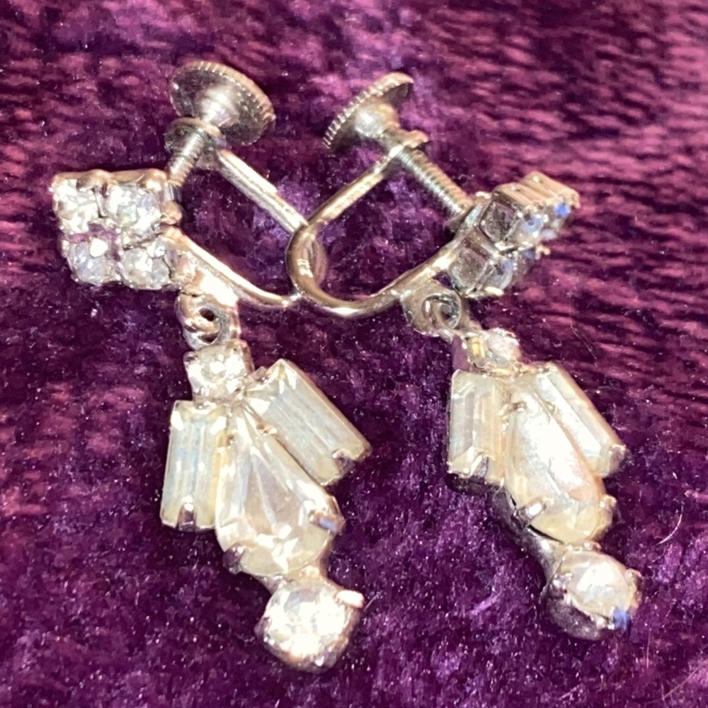 Vintage rhinestone screw back earrings  PM 359/2 - Picture 2 of 7